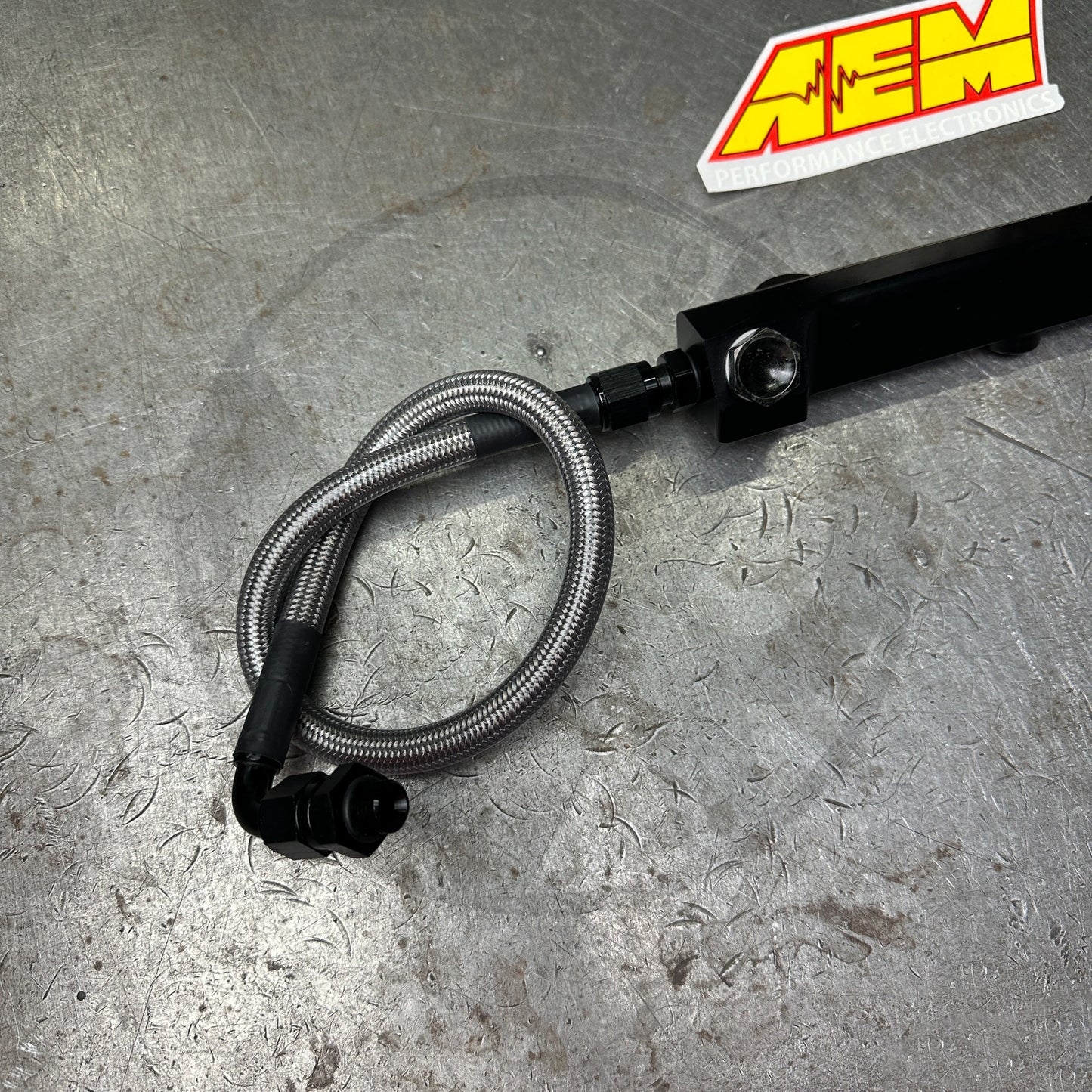 H/F Series AEM Fuel Rail kit with AEM Style Regulator for Honda Acura H22/3 F22