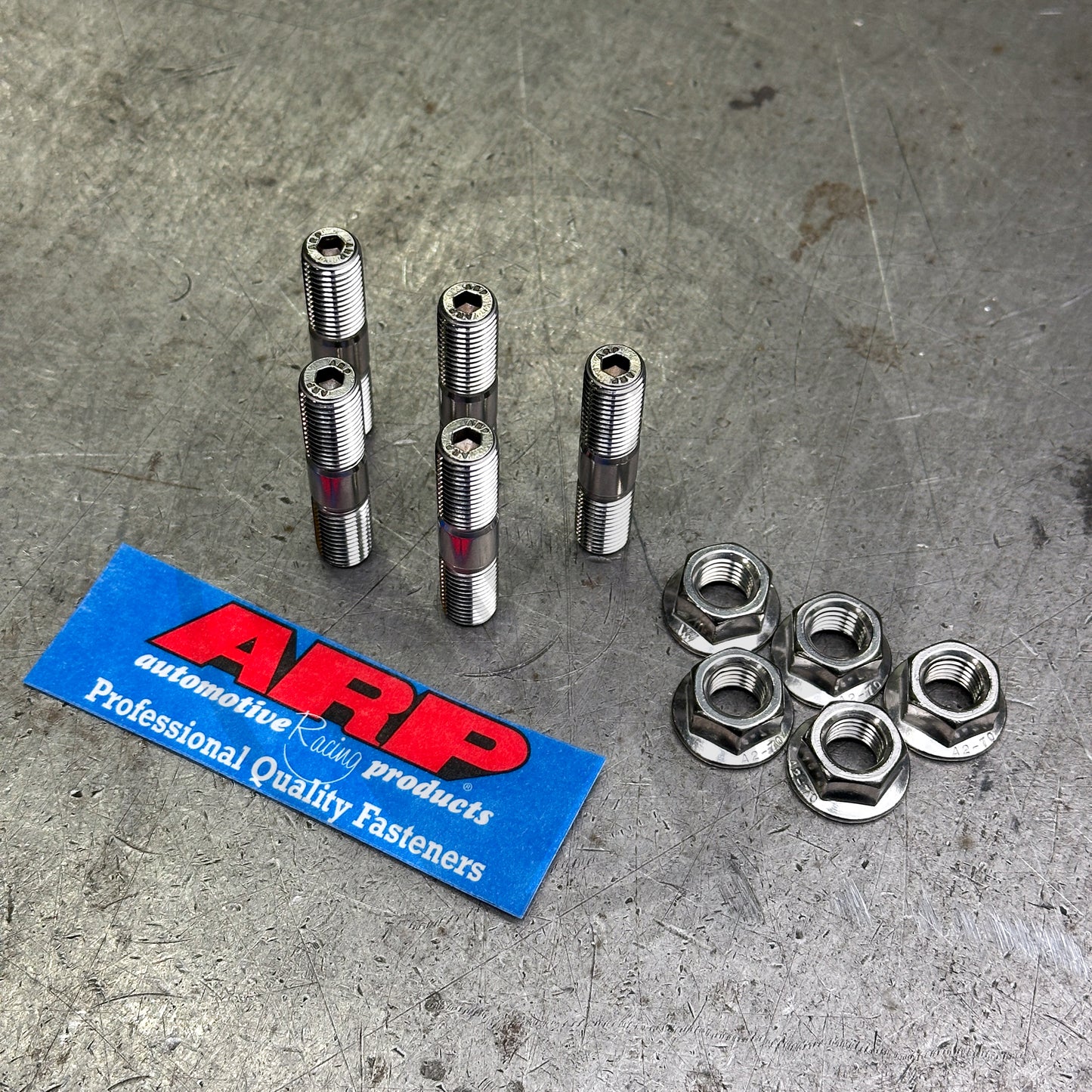 ARP Stainless Steel Exhaust Manifold Stud Kit for Honda Civic Si Acura RSX Type S K20 / K24 (6 Point)