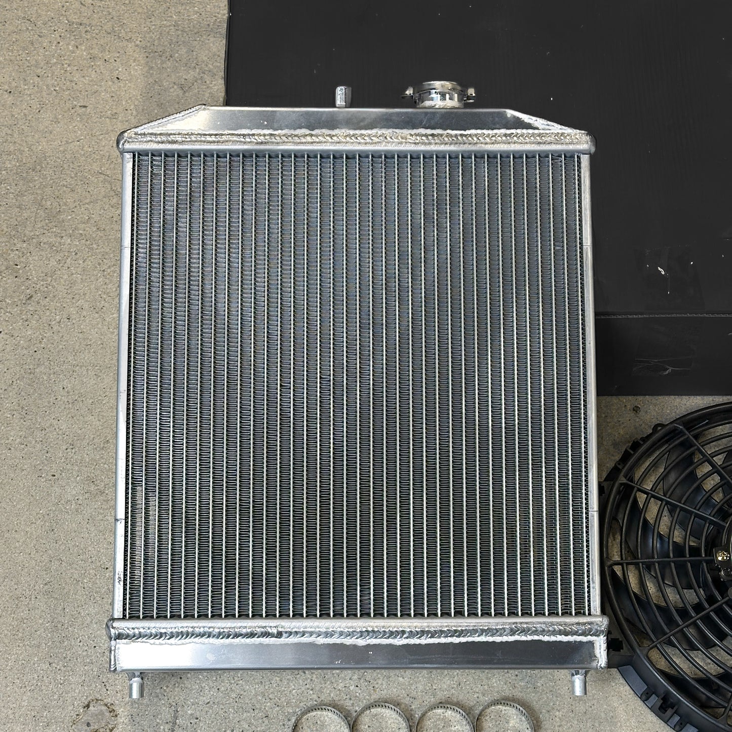 Pro Half Size Radiator Kit For Honda Civic Acura Integra B Series