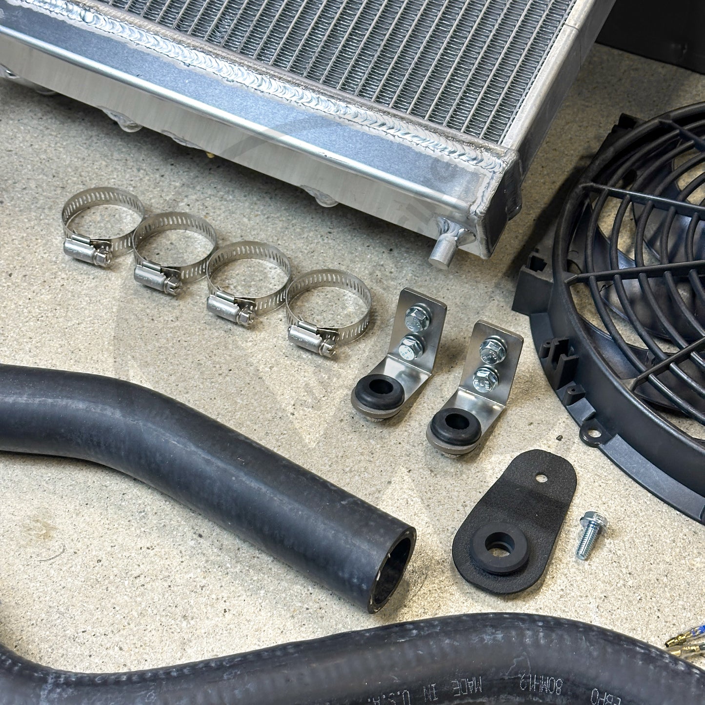 Pro Half Size Radiator Kit For Honda Civic Acura Integra B Series