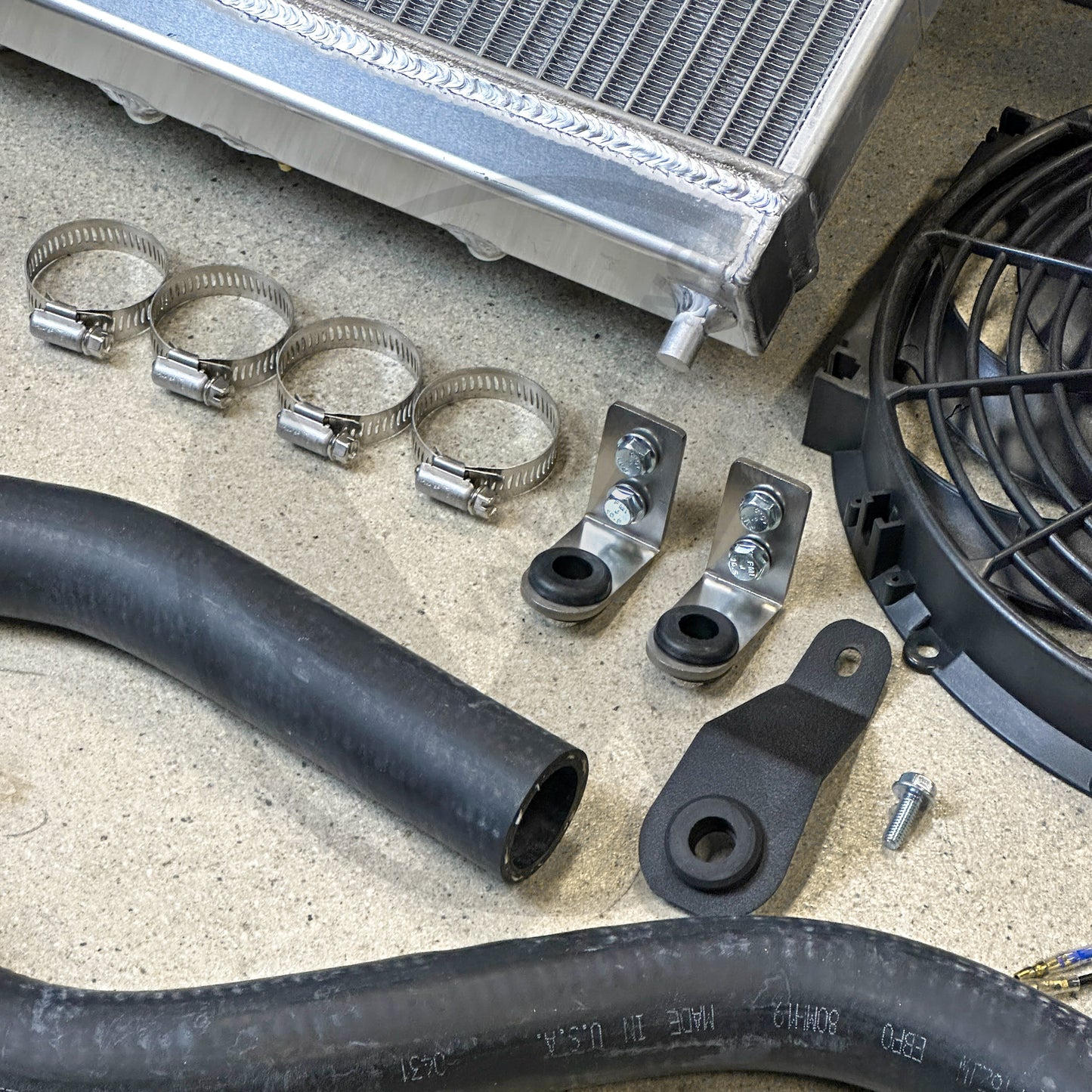 Pro Half Size Radiator Kit For Honda Civic Acura Integra B Series