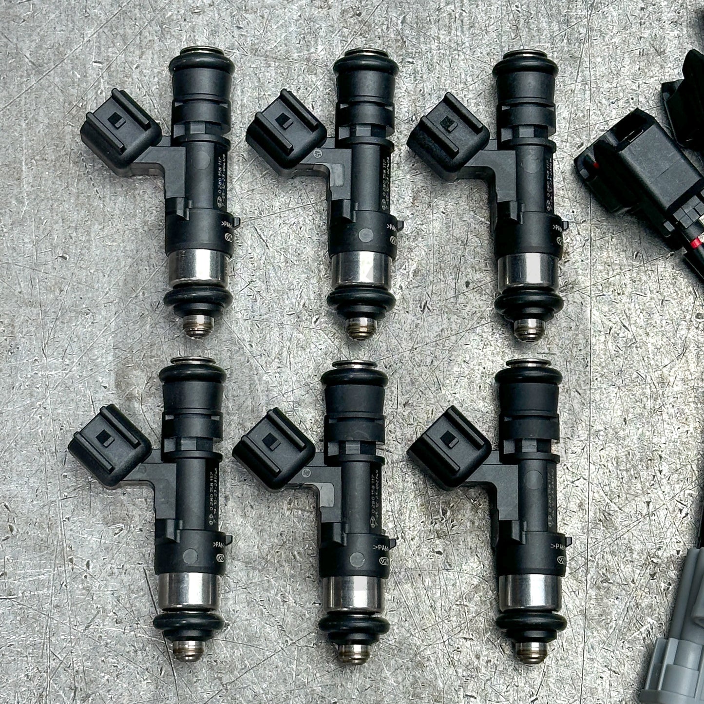 SouthBay 1000cc Bosch EV14 Fuel Injector Set for Nissan 350Z INFINITI G35 VQ35
