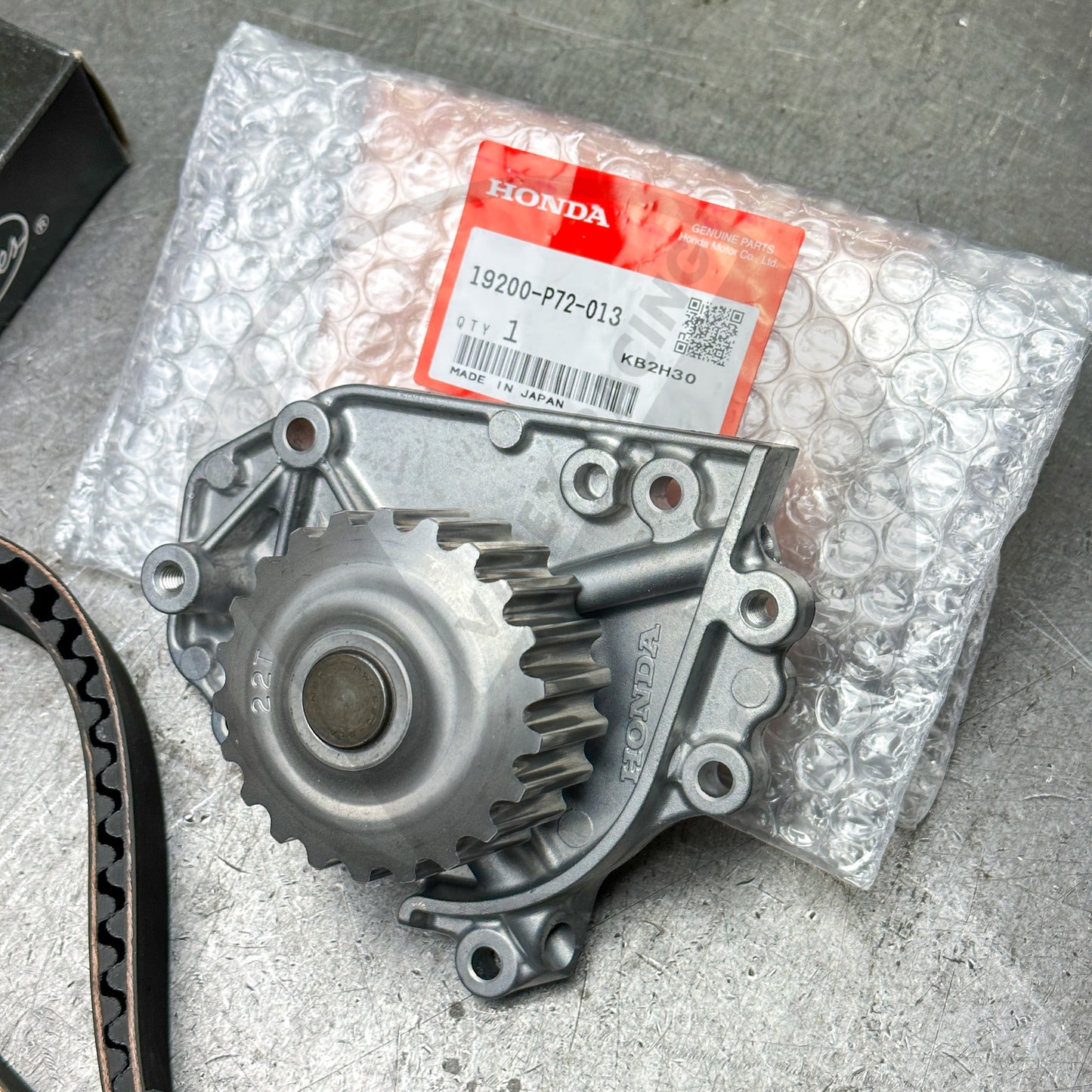 Gates Timing Belt / Tensioner / Water Pump Kit for Honda Acura B Series