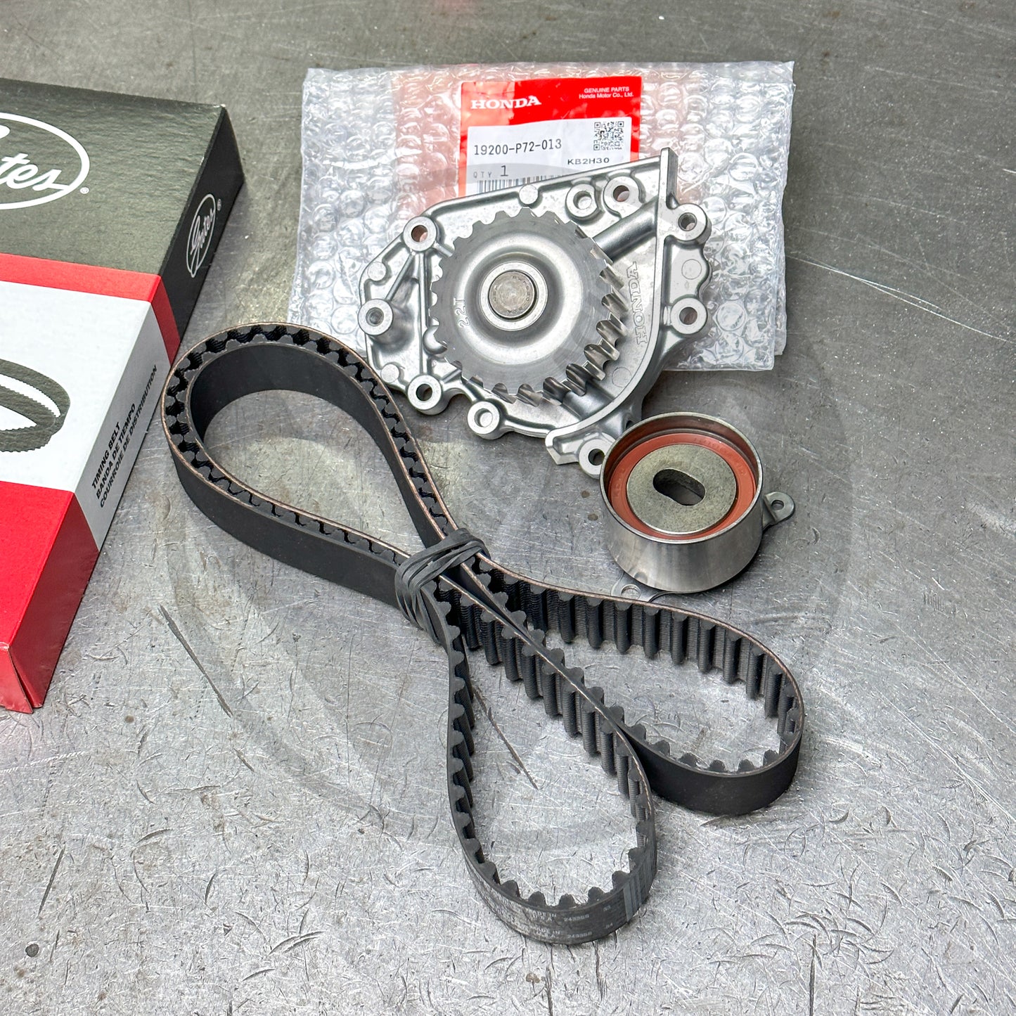 Gates Timing Belt / Tensioner / Water Pump Kit for Honda Acura B Series